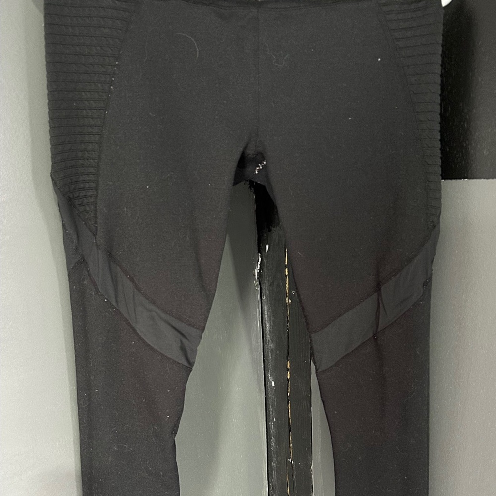 Fabletics power hold leggings